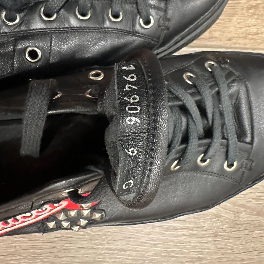 Gucci Black Leather Studded Script Logo Patch Low Top Sneakers Gucci 9 US Men 10